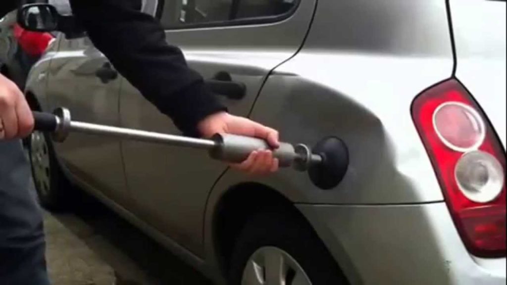 Débosselage de carrosserie : comment le faire soi-même ? – amicale ...